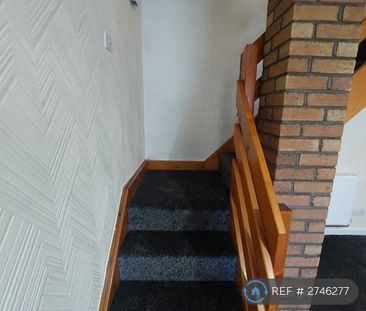 2 bedroom terraced house to rent - Photo 2