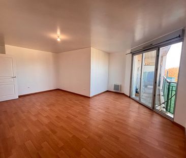 Location Appartement 3 pièces 68m² - Photo 2