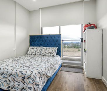 Beautiful 2 Bedroom - Great Location! - Photo 1