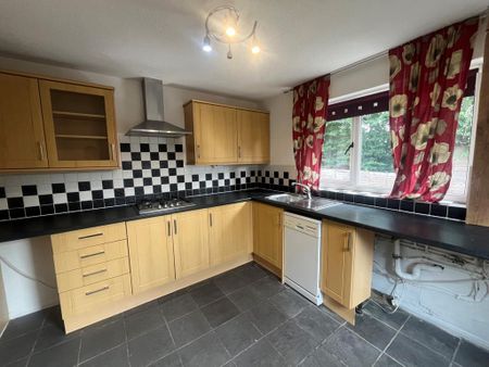 2 bedroom bungalow to rent - Photo 2