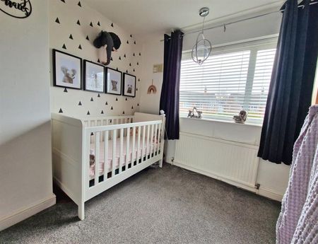 2 Bedroom End Terrace To Let - Photo 5