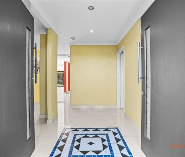 “"Stunning Family Home for Rent in the Desirable Community of Piara... - Photo 4