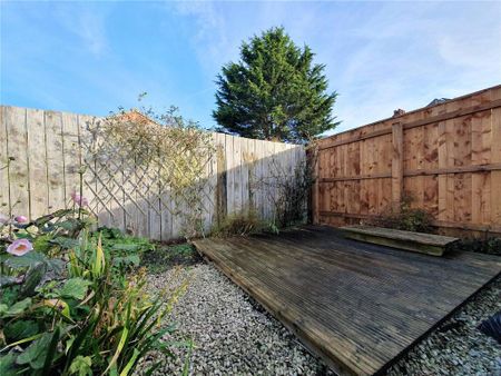 2 bedroom terraced house to rent - Photo 3