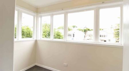 35 Beaconsfield Street, Grey Lynn - Photo 2