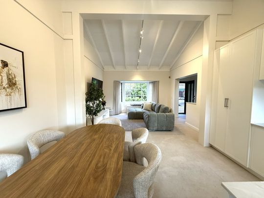 Modern 3 Bedroom Townhouse - Photo 1