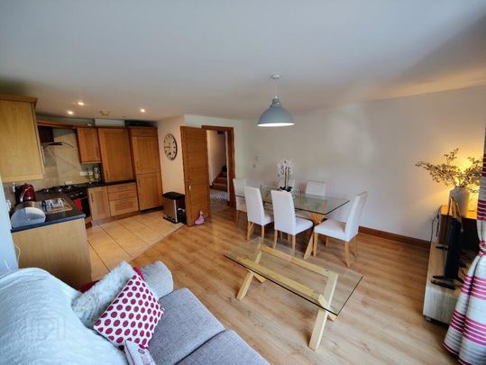 Unit 8, 230 Malone Road, Belfast, BT9 5LQ - Photo 1