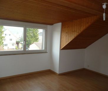 "4 1/2-Zimmerwohnung mit grossem Balkon und Cheminée" - Photo 4
