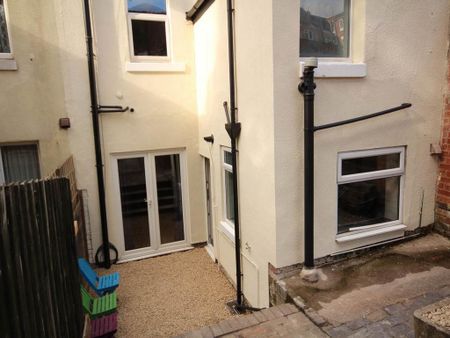 4 bedroom house share to rent - Photo 2