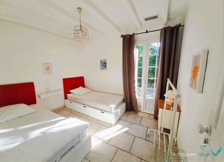 Villa pour 6 personnes avec piscine et vue panoramique et aperçu mer sur les collines de Grimaud - Photo 5