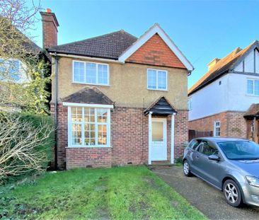 4 bedroom semi-detached house to rent - Photo 2