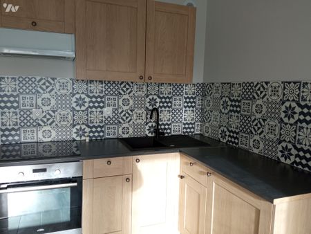 Appartement de type F2, dans résidence sécurisée, proche gare. - Photo 5