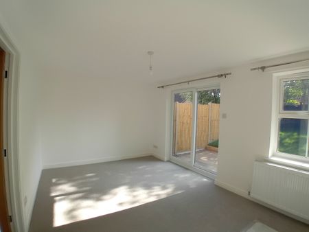 Curlew Way, Sleaford - Photo 2