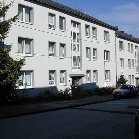 Klein, fein und ich muss nur noch rein..... - Foto 1