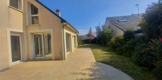 CHANGE, pavillon T7 de 172 m² - Photo 3