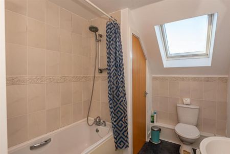 4 bedroom house to rent - Photo 2