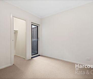 Sophisticated & Stylish Living - Photo 1