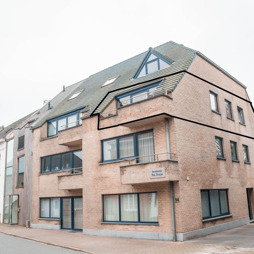 Appartement met garagebox, autostaanplaats in het centrum van Knesselare - Foto 1