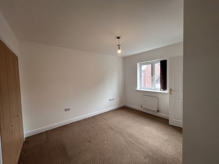 3 bedroom semi-detached house to rent - Photo 3