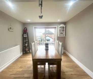 Highfield Road, Romford, RM5 3AW, Property for rent - Photo 2