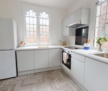 2 bedroom terraced house to rent - Photo 3