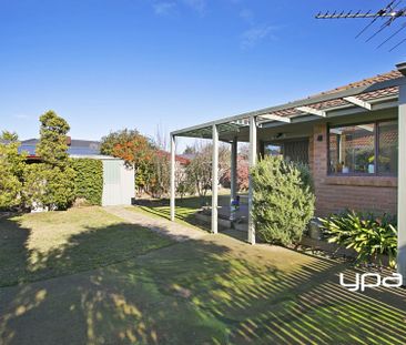 15 Stanford Court, SUNBURY - Photo 1