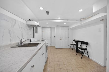 For Lease - 44 Aldridge Street Unit# Lower Lvl, Hamilton, Ontario - Photo 4