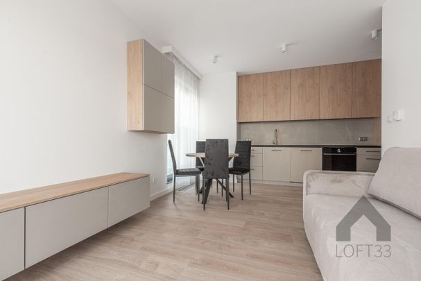 Komfortowe mieszkanie trzypokojowe z balkonem i garażem w Centrum Katowic do wynajęcia - Photo 1