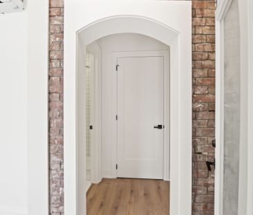 For Lease - 18 Keewatin Avenue Unit# 1, Toronto, Ontario - Photo 2