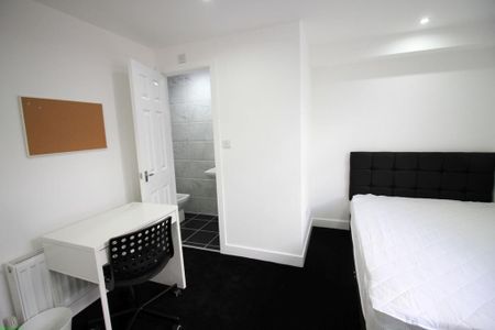 5 bedroom terraced house to rent - Photo 5