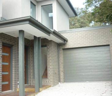 Townhouse In The Heart Of Mooroolbark - Photo 1