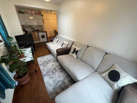 5 bedroom house to rent - Photo 1