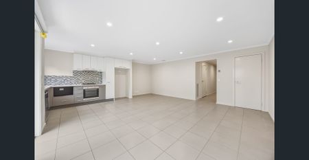 Situated In Quiet Canadian Location - Photo 2