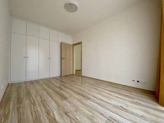 Pronájem bytu 2+kk • 55 m² bez realitkyNárožní, Praha - Stodůlky - Photo 1