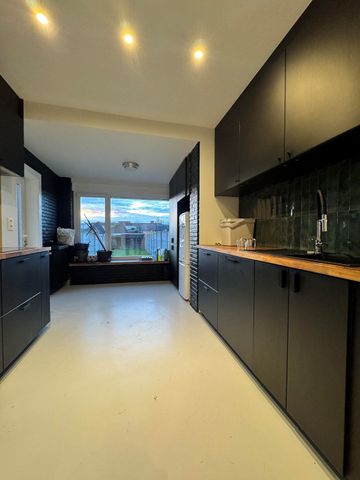 Instapklare woning met 3 slaapkamers en tuin te Roeselare - Foto 2