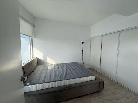 For Lease - 115 McMahon Drive Unit# 2202, Toronto, Ontario - Photo 4