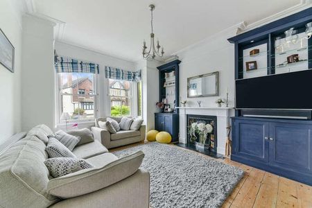 Chart Lane, RH2 - Photo 3