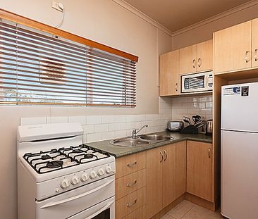 FULLY FURNISHED ONE BEDROOM SECURITY APARTMENT WITH POOL AND TENNIS... - Photo 4