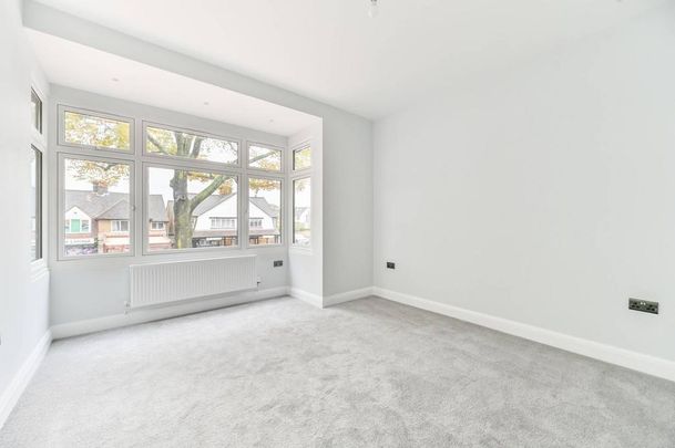 3 bedroom flat to rent - Photo 1