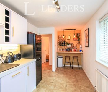 2 bedroom apartment to rent Sutton Close, Beckenham, BR3 - Photo 5