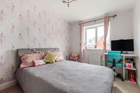 Berryfields, Aylesbury, HP18 - Photo 5