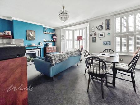 2 bedroom apartment to rent - Photo 4