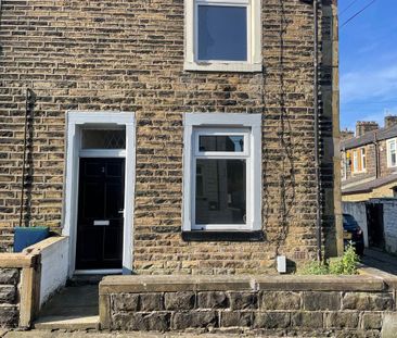 2 bedroom end of terrace house to rent - Photo 5