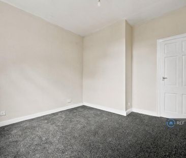 2 bedroom semi-detached house to rent - Photo 3