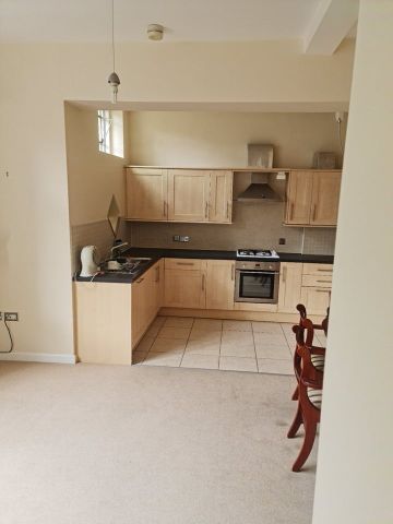 2 Bed Flat, Living, LE4 - Photo 4