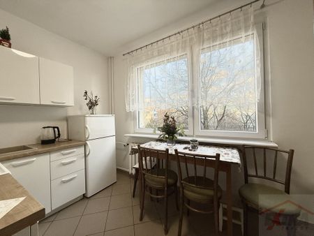 Kawalerka z balkonem w bloku z windą (436229) - Zdjęcie 3