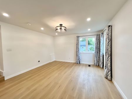 For Lease - 220 Foster Avenue Unit# A, Belleville, Ontario - Photo 5