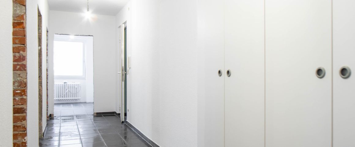 Top sanierte 4 Zimmerwohnung mit Balkon im Hufeisen von Bielefeld City - Photo 1