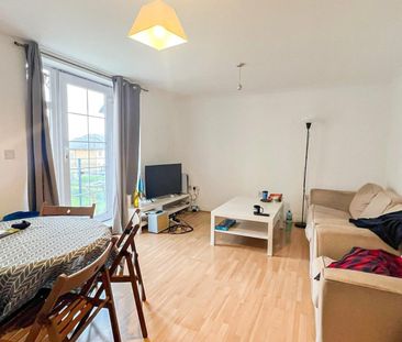 Newland Gardens, Hertford - Photo 3