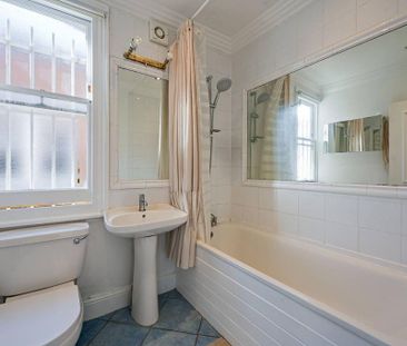 2 bedroom maisonette to rent - Photo 4