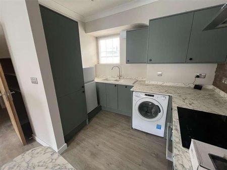 Wellington House High Street Tenby Pembrokeshire, SA70 - Photo 3